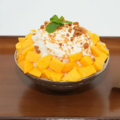 Large Mango Milk Bingsu (Dine In Only)