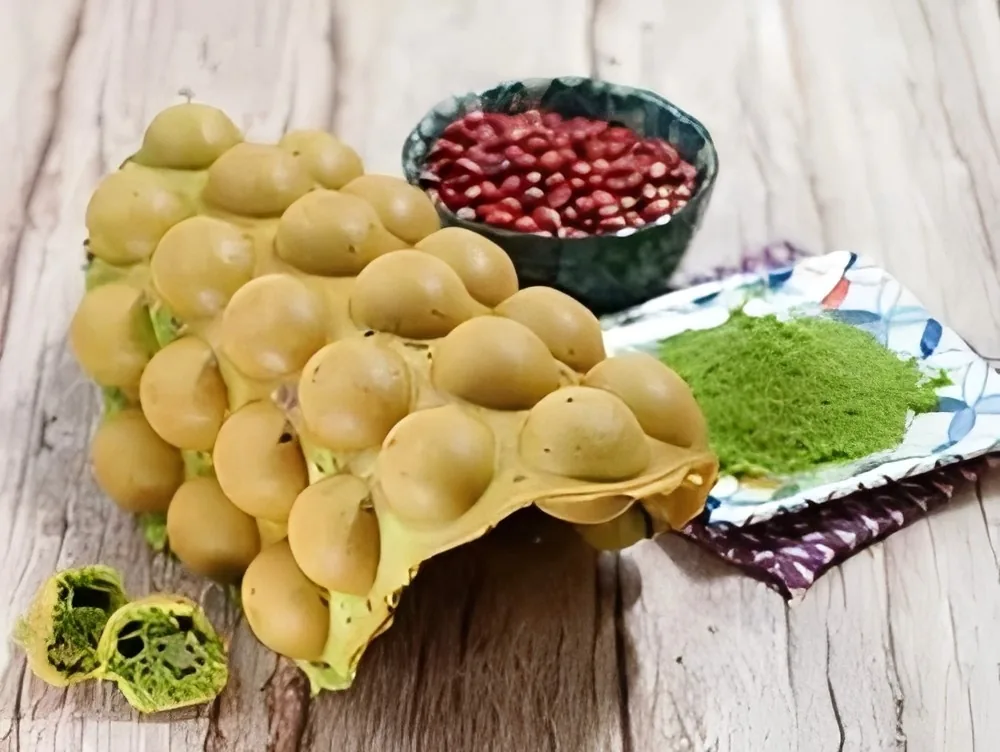 Matcha Egg Waffle with Red Beans