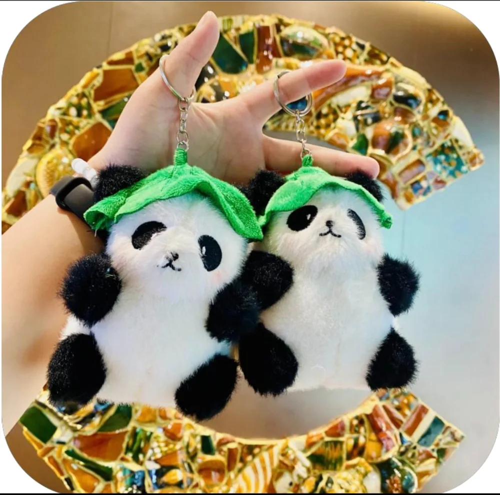 Pandalis(“Panda + Lotus”)